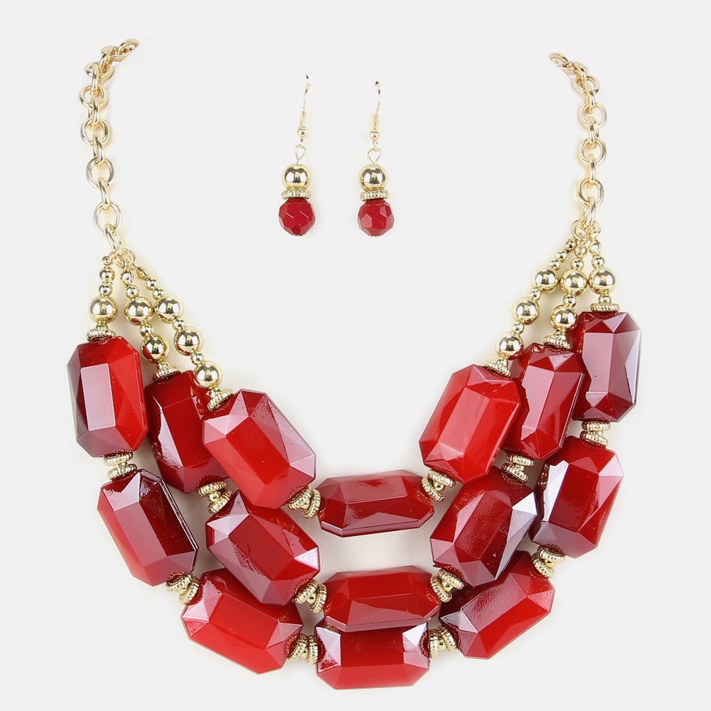 Red or Green Multi-Layered Necklace Set
